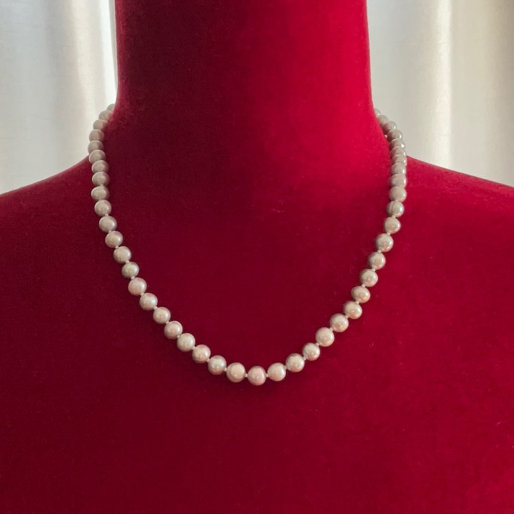 NWT EFFY Gray Freshwater Pearl Necklace Silver clasp